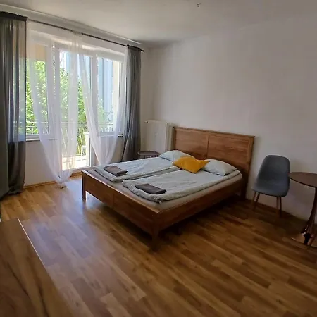 Pokoje z balkonami City Sopot, 300m do Molo *